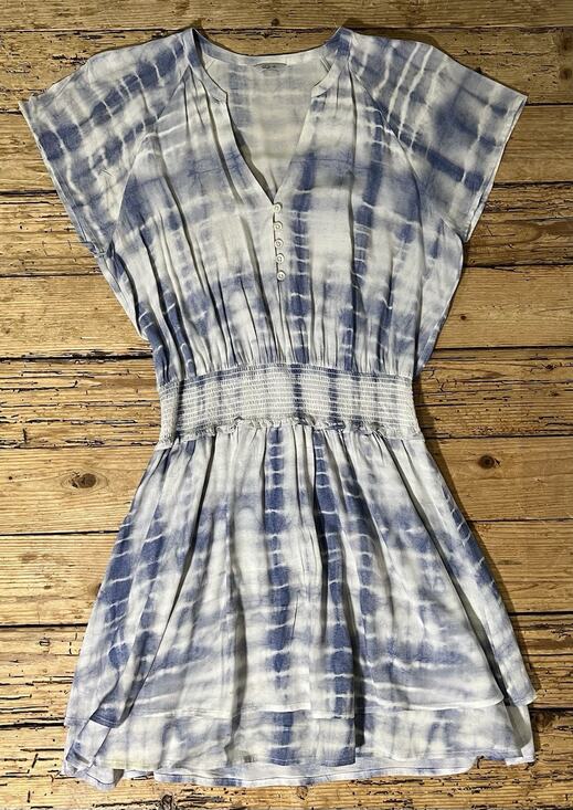 Rails Dresses & Skirts - Rails Women’s Size M Blue White Karla Coast Tie Dye Smocked Waist Mini Dress